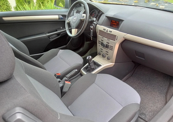 Opel Astra cena 14500 przebieg: 254000, rok produkcji 2008 z Głogówek małe 277